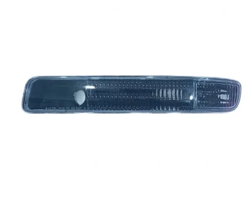 اسطب تحت الشمعة يوكن 2000-2006 - أنوار أمامية
